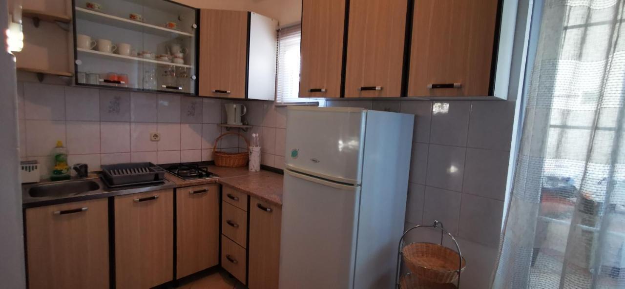Apartmani Marija Kolan Exterior foto