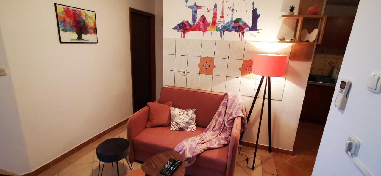 Apartmani Marija Kolan Exterior foto