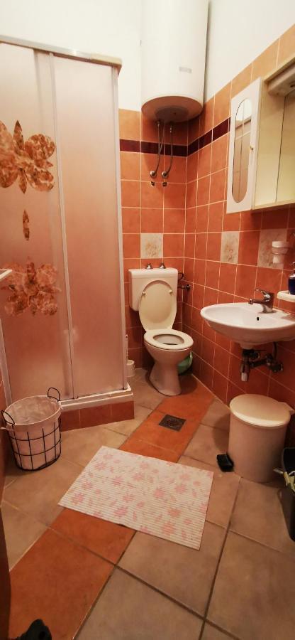 Apartmani Marija Kolan Exterior foto