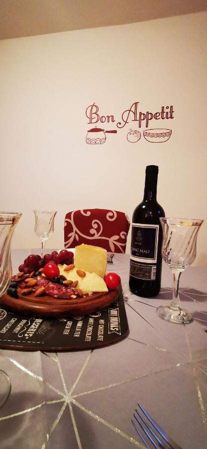 Apartmani Marija Kolan Exterior foto