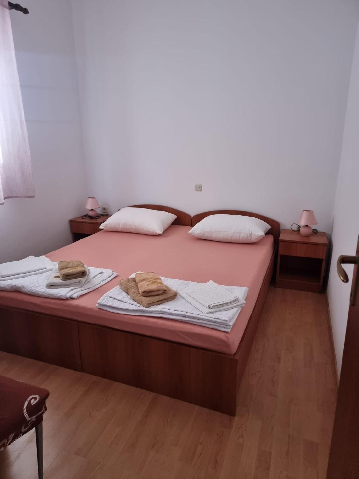 Apartmani Marija Kolan Exterior foto